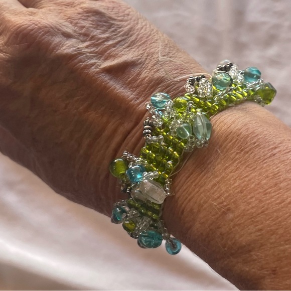 Beaded Bracelet - Picture 1 of 7